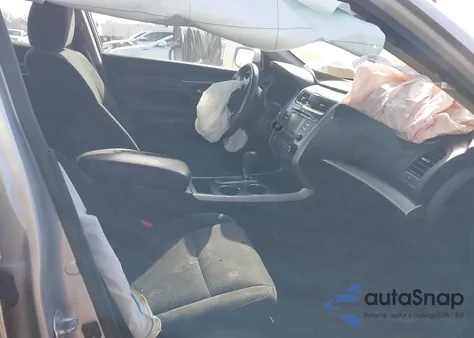 2015 Nissan Altima 2.5 S z USA, uszkodzony, nr VIN 1N4AL3AP0FC410464